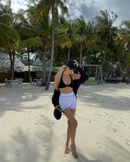 Leonie Hanne feet photo 4