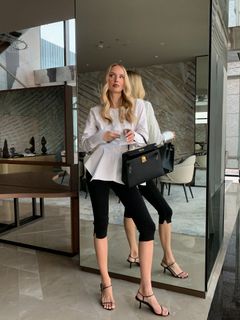 Leonie Hanne feet photo 2