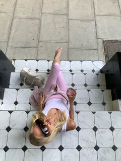 Leonie Hanne feet photo 1