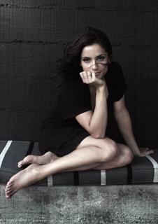 Leonor Varela feet photo thumbnail