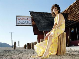 Leonor Varela feet photo thumbnail