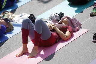 Leonor Varela feet photo thumbnail