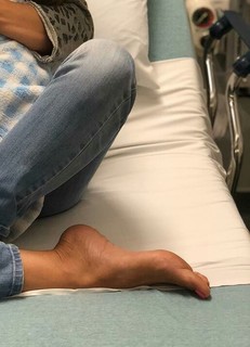 Leonor Varela feet photo thumbnail