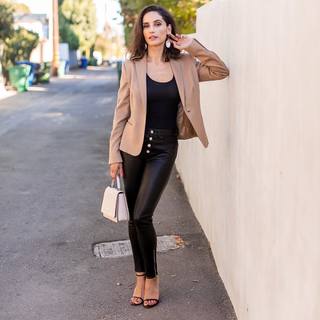 Leonor Varela feet photo thumbnail