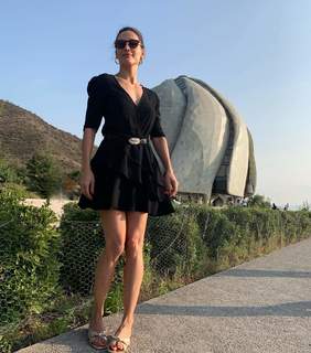 Leonor Varela feet photo thumbnail