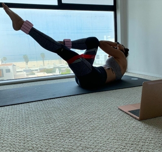 Leonor Varela feet photo thumbnail