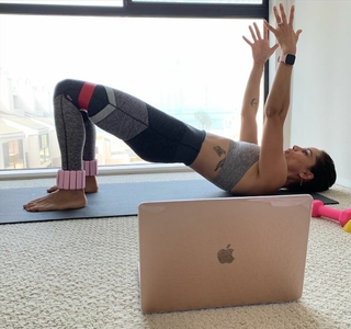 Leonor Varela feet photo thumbnail