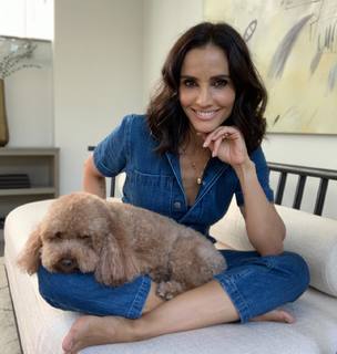 Leonor Varela feet photo thumbnail