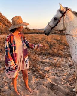 Leonor Varela feet photo thumbnail