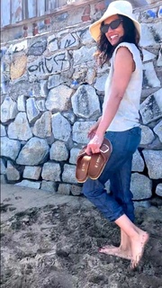 Leonor Varela feet photo thumbnail