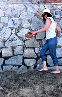 Leonor Varela feet photo thumbnail