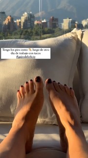 Leonor Varela feet photo thumbnail
