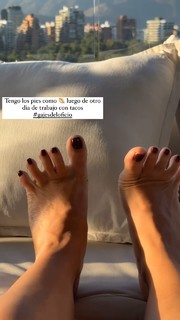 Leonor Varela feet photo thumbnail