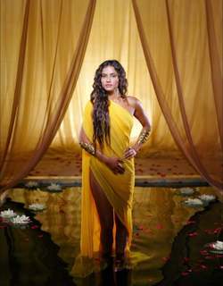 Leonor Varela feet photo thumbnail