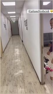 Leonor Varela feet photo thumbnail