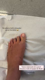 Leonor Varela feet photo thumbnail
