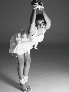 Leonor Watling feet photo 4