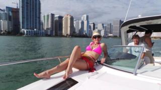 Lepa Brena feet photo 16