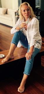 Lepa Brena feet photo 14