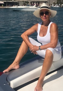Lepa Brena feet photo 3