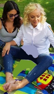 Lepa Brena feet photo 4