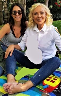 Lepa Brena feet photo 3