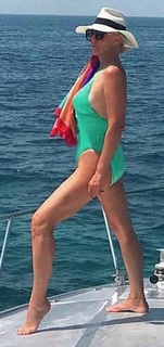 Lepa Brena feet photo 7