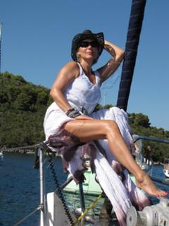Lepa Brena feet photo 6