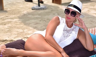 Lepa Brena feet photo 4