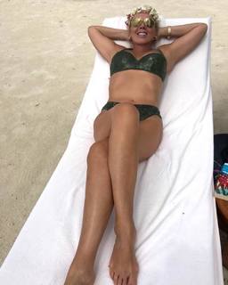 Lepa Brena feet photo 14
