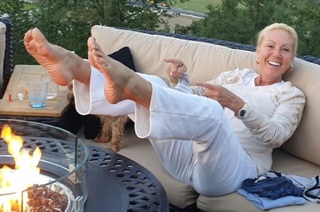 Lepa Brena feet photo 10