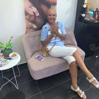 Lepa Brena feet photo 9