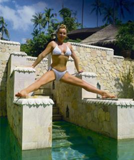 Lepa Brena feet photo 9