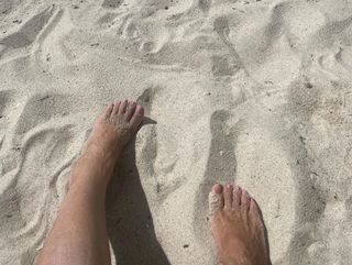 Lepa Brena feet photo 5