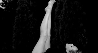 Lepa Brena feet photo 15