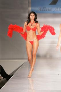Leryn Franco feet photo 1