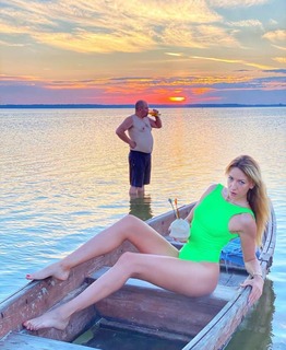 Lesia Nikituk feet photo 17