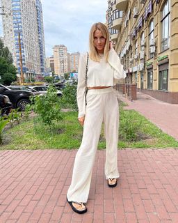 Lesia Nikituk feet photo 19