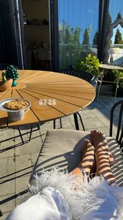 Lesia Nikituk feet photo 17