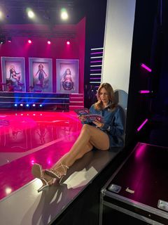 Lesia Nikituk feet photo 3