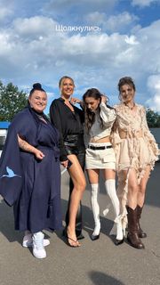 Lesia Nikituk feet photo 1
