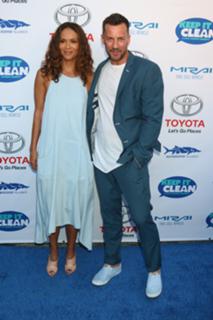 Lesley-Ann Brandt feet photo thumbnail