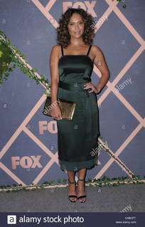 Lesley-Ann Brandt feet photo thumbnail