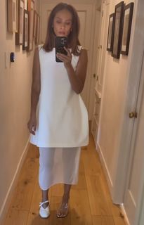 Lesley-Ann Brandt feet photo thumbnail