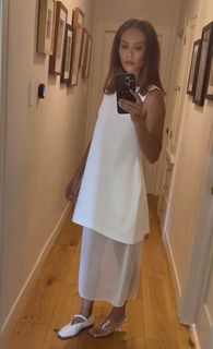 Lesley-Ann Brandt feet photo thumbnail