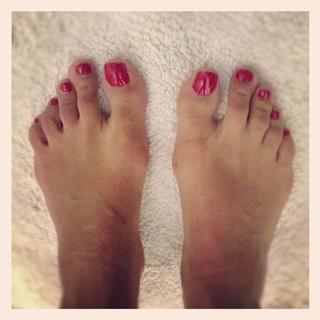 Lesley-Ann Brandt feet photo thumbnail