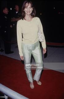 Lesley Ann Warren feet photo 15