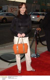 Lesley Ann Warren feet photo 1