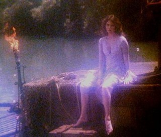 Lesley Ann Warren feet photo 12