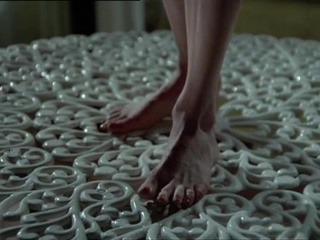 Lesley Ann Warren feet photo 4